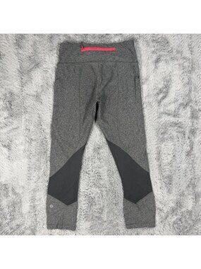 Lululemon Women's Size 4 Cropped Leggings Black Gray Athletic Fit Pockets Gym